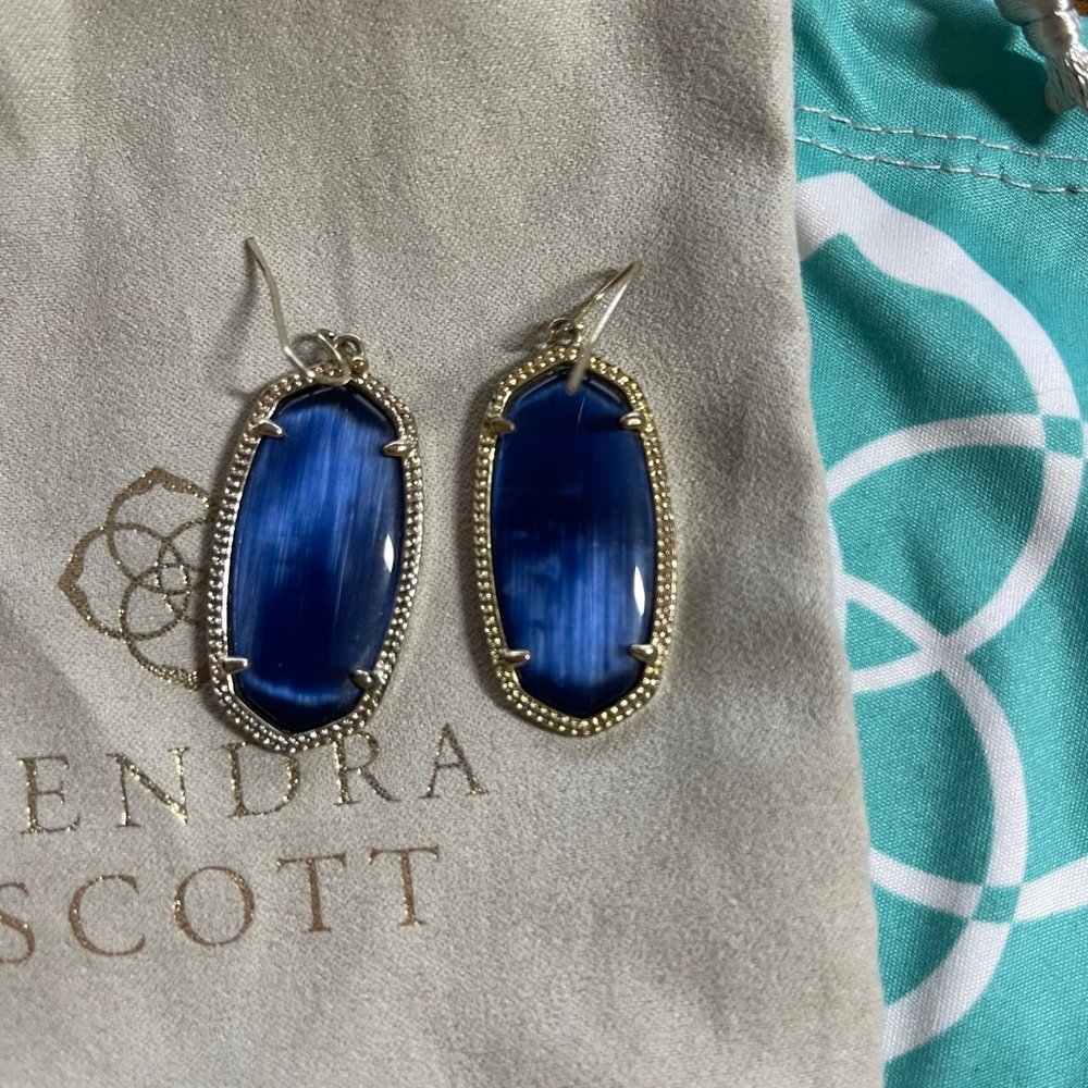 Kendra scott Elle earrings cats eye navy